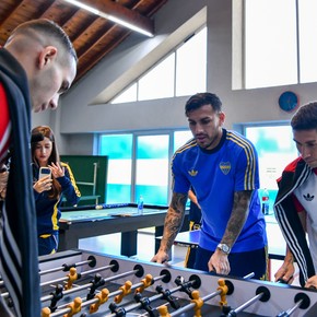 Montiel y Paredes hicieron equipo de metegol antes del superclásico