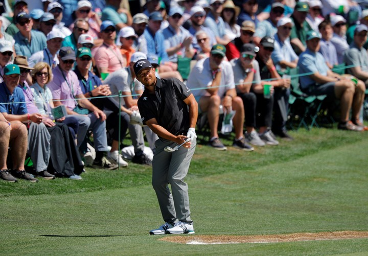 Xander Schauffele en un campo colmado (Reuters).