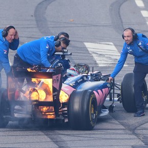Fuego en el auto de Franco Colapinto en Palermo: ¿qué pasó en pleno show?