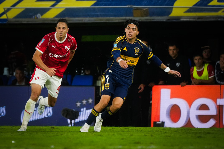 Volvió Zeballos: qué le dijo Ubeda al oído antes de ponerlo 