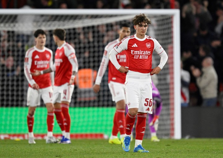 Arsenal después del segundo gol del Southampton. (REUTERS/Tony O Brien)