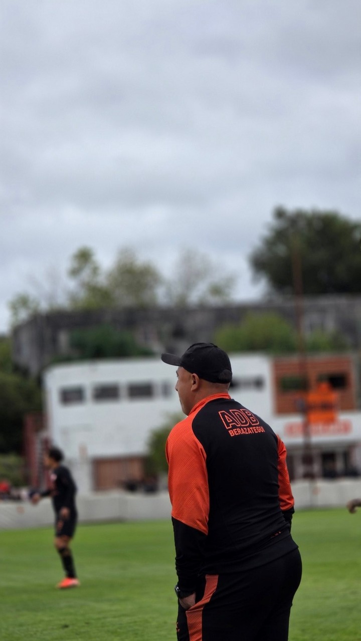 JJ Serrizuela se fue exulsado sobre el final. @ADB_Oficial