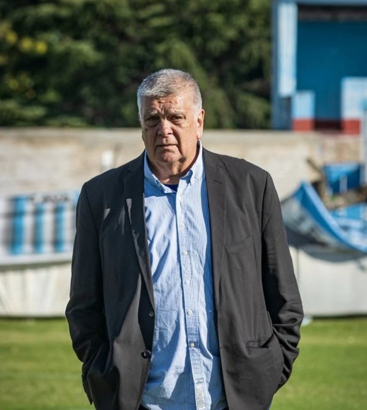 Luis Ventura dirigiendo a Victoriano Arenas. (Instagram: @victorianoarenas1928)