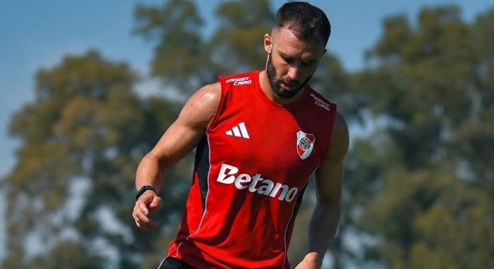 Germán Pezzella pudo volver a jugar en Primera. Prensa River.