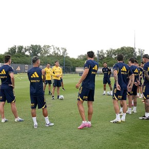 Con Paredes y cuatro regresos de peso, la lista de convocados de Boca para visitar a Talleres