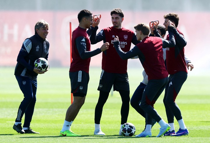 Gabriel Heinze durante el entrenamineto de Arsenal. (Reuters/Matthew Childs)