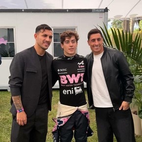 Paredes y Merentiel, parte de la escena bostera del día de Colapinto