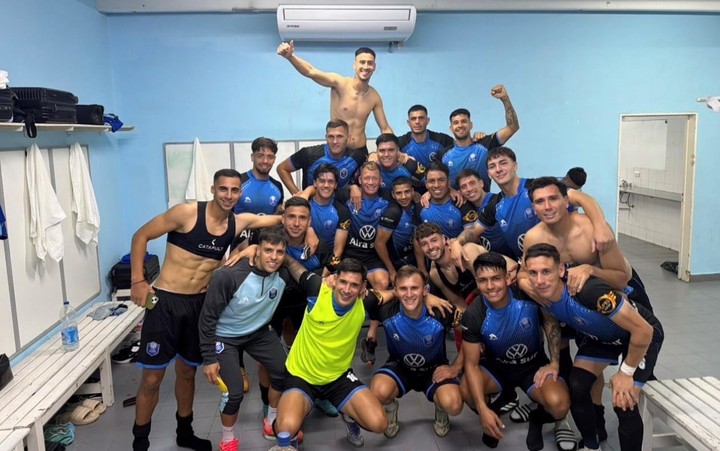 El festejo de Ciudad de Bolívar y estira su racha. 