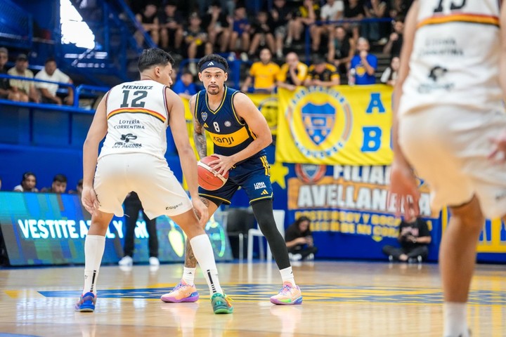 Michael Smith, figura de Boca en el triunfo sobre la bocina ante San Martín en la Bombonerita.
(Prensa Liga Nacional).