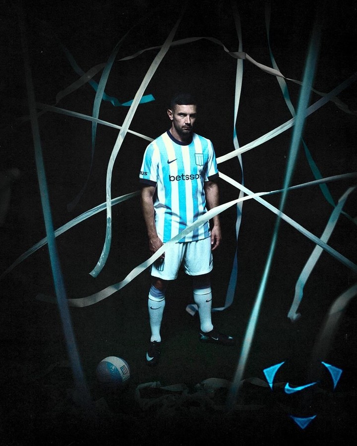 Maravilla Martínez y la nueva piel racinguista.