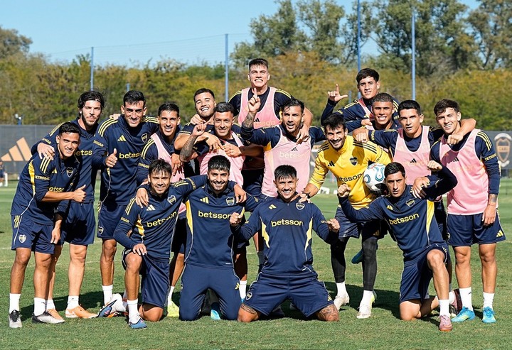 "Es imprescindible que las relaciones humanas en un grupo fluyan de la manera que lo están haciendo", dijo Ubeda sobre la unión del grupo (Prensa Boca).