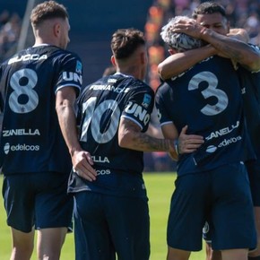 Independiente Rivadavia le gana a Argentinos