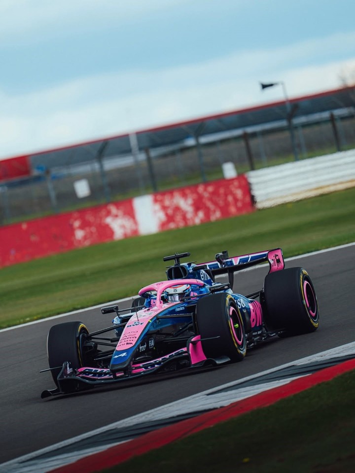 El A526 de Colapinto en acción en Silverstone durante el filming day de este miércoles.
(@alpinef1team en IG).