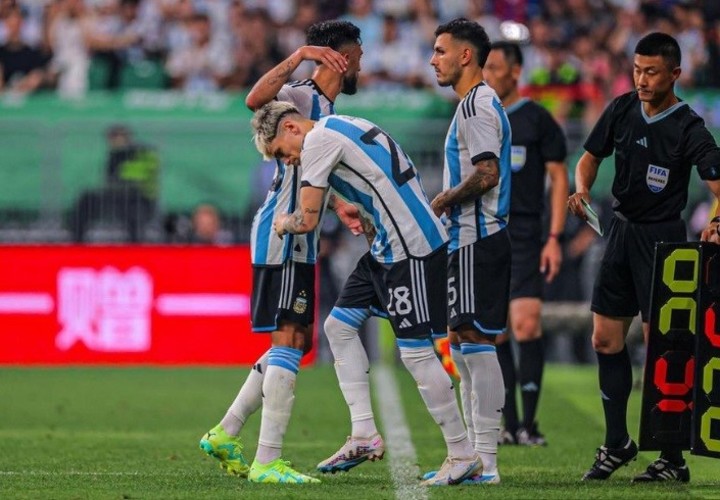El posteo de Alejandro Garnacho luego de hacer su debut en la selección argentina. (@afaseleccion)
