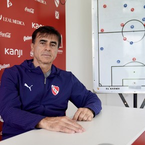 Quinteros se juntó con la dirigencia de Independiente: los detalles de una reunión clave