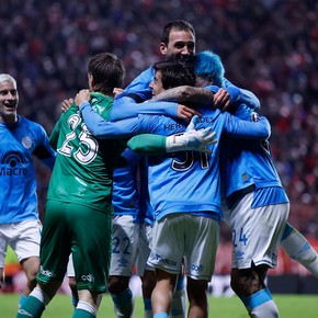 En una tanda increíble, Belgrano eliminó a Argentinos y es finalista
