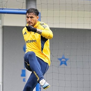 Antes de un choque clave, los detalles del primer año de Paredes en su regreso a Boca