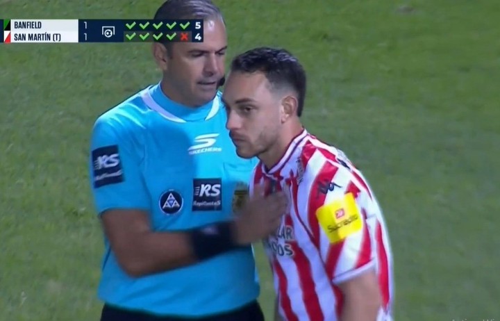 Nahuel Gallardo erró el último penal y Banfield avanzó a octavos.