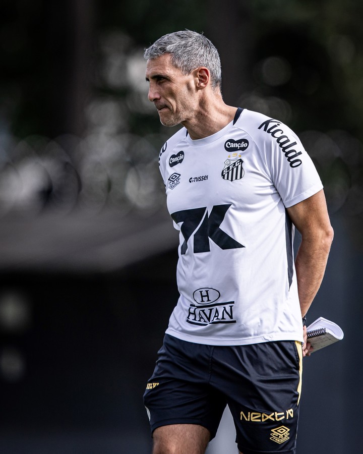 Juan Pablo Vojvoda, en su paso por Santos.