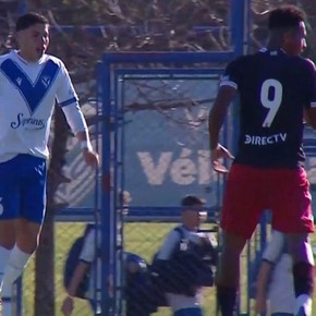 El pibe Spiff, titular en la Reserva de River apenas 15 horas después de su debut en Primera