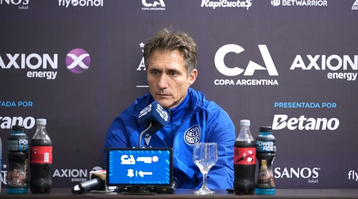 Guillermo el DT de Vélez (Foto: Prensa Vélez).