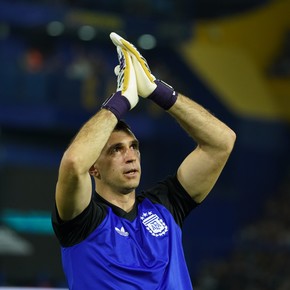 Cómo está el Dibu Martínez: así serán sus días hasta sumarse a la Selección