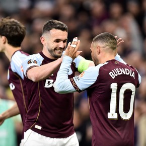 Después de 44 años, Dibu y Buendía metieron al Aston Villa en la final de la Europa League