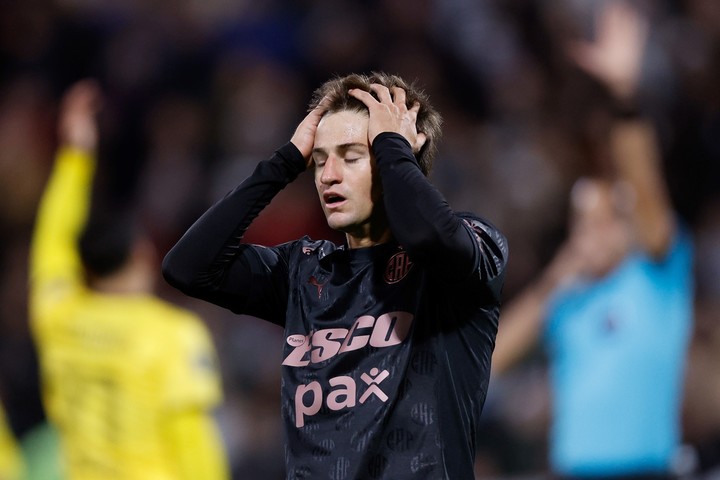 Retamar salió lesionado en el partido de Copa Argentina vs San Martín de San Juan.