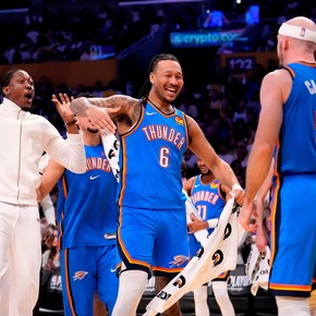 NBA: Oklahoma City, últimos campeones, pusieron a los Lakers sobre las cuerdas y quedaron a un triunfo de barrer la semifinal del Oeste