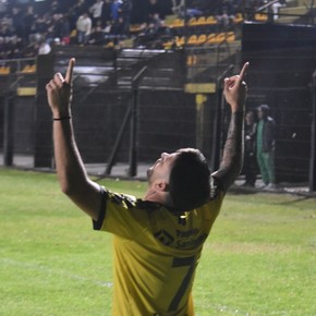 Ituzaingó lo perdió en la última y se hunde en el fondo de la tabla