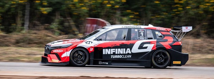 El Toyota con el que Matías Rossi consiguió la pole en la cuarta fecha del calendario en Salta.