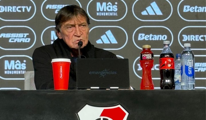 Julio Falcioni, en la conferencia.