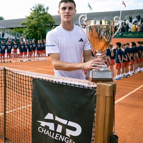 Juan Manuel Cerúndolo salió campeón en Francia y se posicionó como uno de los mejores argentinos del ranking ATP