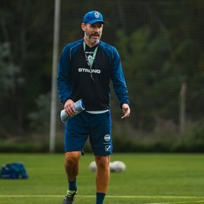 Pata Pereyra: DT e hincha de Gimnasia, asistente de los Barros Schelotto y un récord histórico
