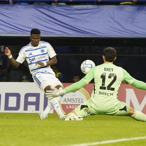 Video: la enorme atajada de Brey que evitó la casi eliminación de Boca