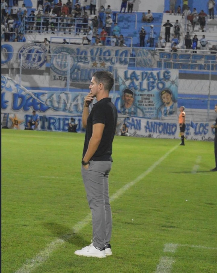 Juan Vita dejó el banco de Güemes.