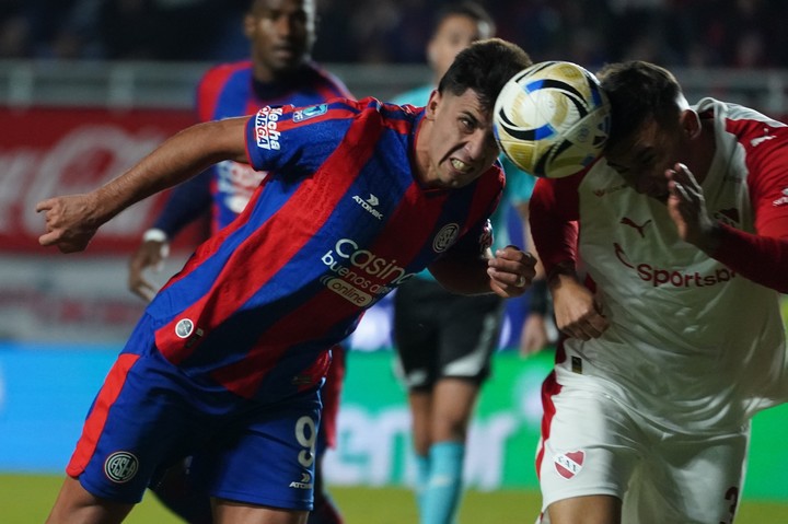 A San Lorenzo se le cortó una racha de 10 juegos sin caidas.
Foto Juano Tesone - FTP CLARIN