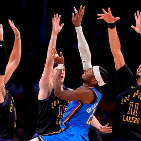 NBA: los Thunder barrieron a los Lakers y dejaron a LeBron pensando en el retiro
