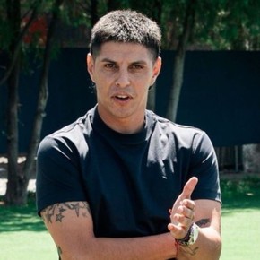 Barrientos puso en duda el futuro de algunos jugadores y bancó a Álvarez