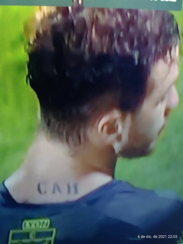 Tomás Molina, verdugo de Huracán, tiene un tatuaje del Globo (Por Siempre Globo).