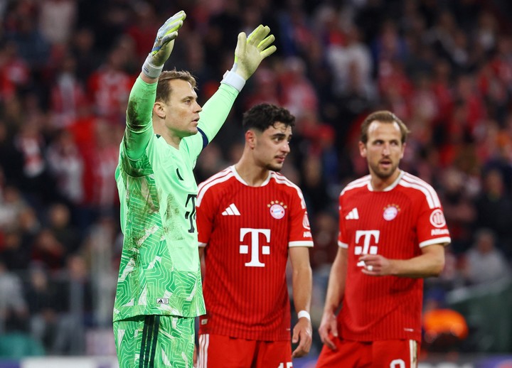 Neuer con el Bayern. (REUTERS/Kai Pfaffenbach)