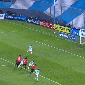 Tras la picada en el clásico, Maravilla convirtió de penal y superó a Milito en la historia de Racing