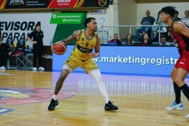 Michael Smith la lleva para Boca en el triunfo ante San Martín por el tercer juego de la Reclasificación.