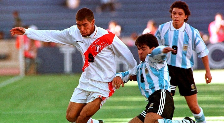 Argentina vs. Perú, en la Copa América de Bolivia 1997.