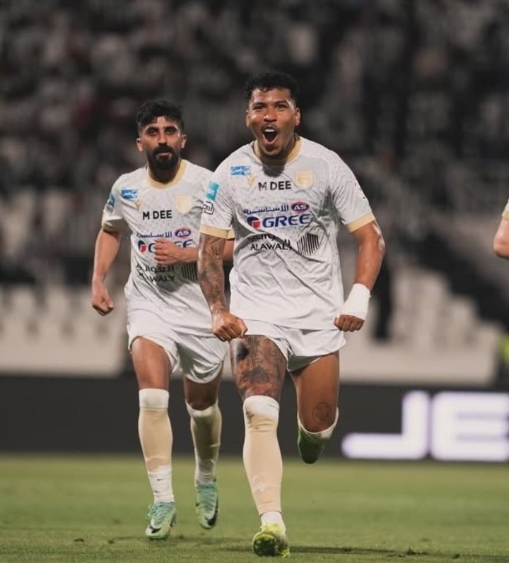 Roger Martínez, de gran momento en el Al-Taawon FC.