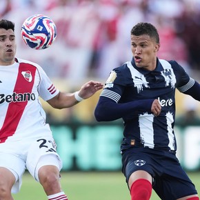 Buscaba oro con su papá, la rompió contra River en el Mundial de Clubes y le interesa a Coudet