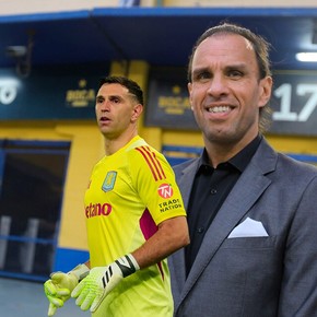 El pedido de Navarro Montoya para el arco de Boca: "Me tomo un avión y voy a buscar al Dibu Martínez"