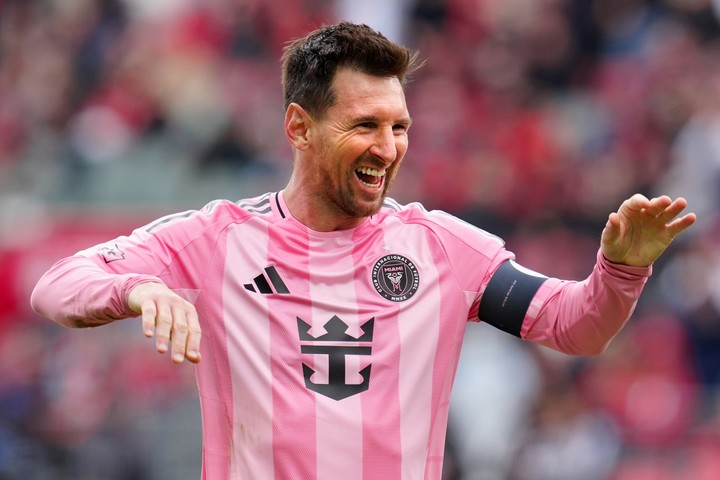 Messi en acción con las Garzas (The Canadian Press via AP).