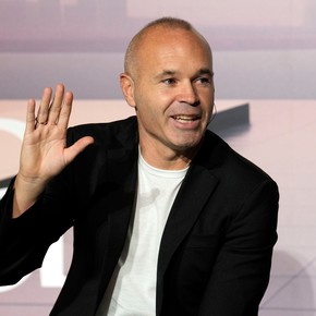 Andrés Iniesta tendría su primera experiencia como entrenador en Dubai