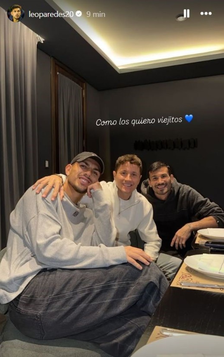 El afectuoso momento entre Paredes, Herrera y Garcia.
